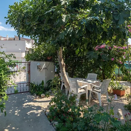 Near Babic Apartamento