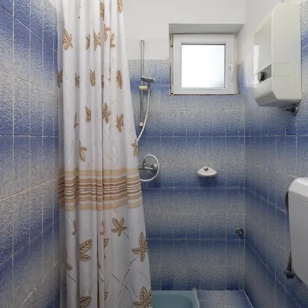 Near Babic Apartamento