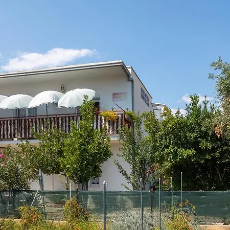 Apartament Near Babic